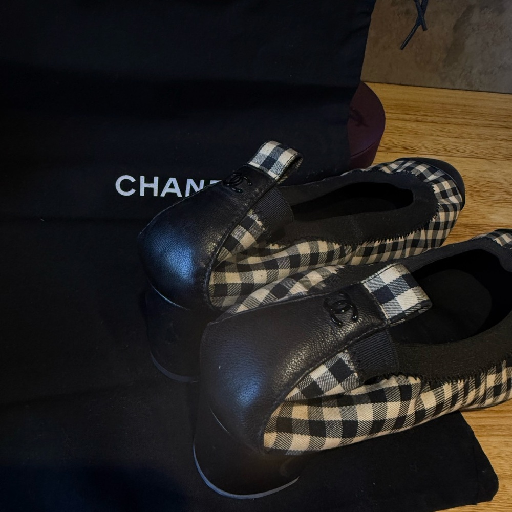 RARE Vintage CHANEL Black & White Gingham Cap-Toe Ballet Pump - Picture 7 of 11